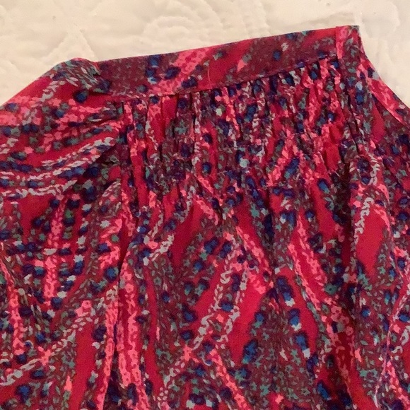 Fun2Fun Sheer, Berry Colored, Split Neck Blouse Size S - Picture 14 of 14